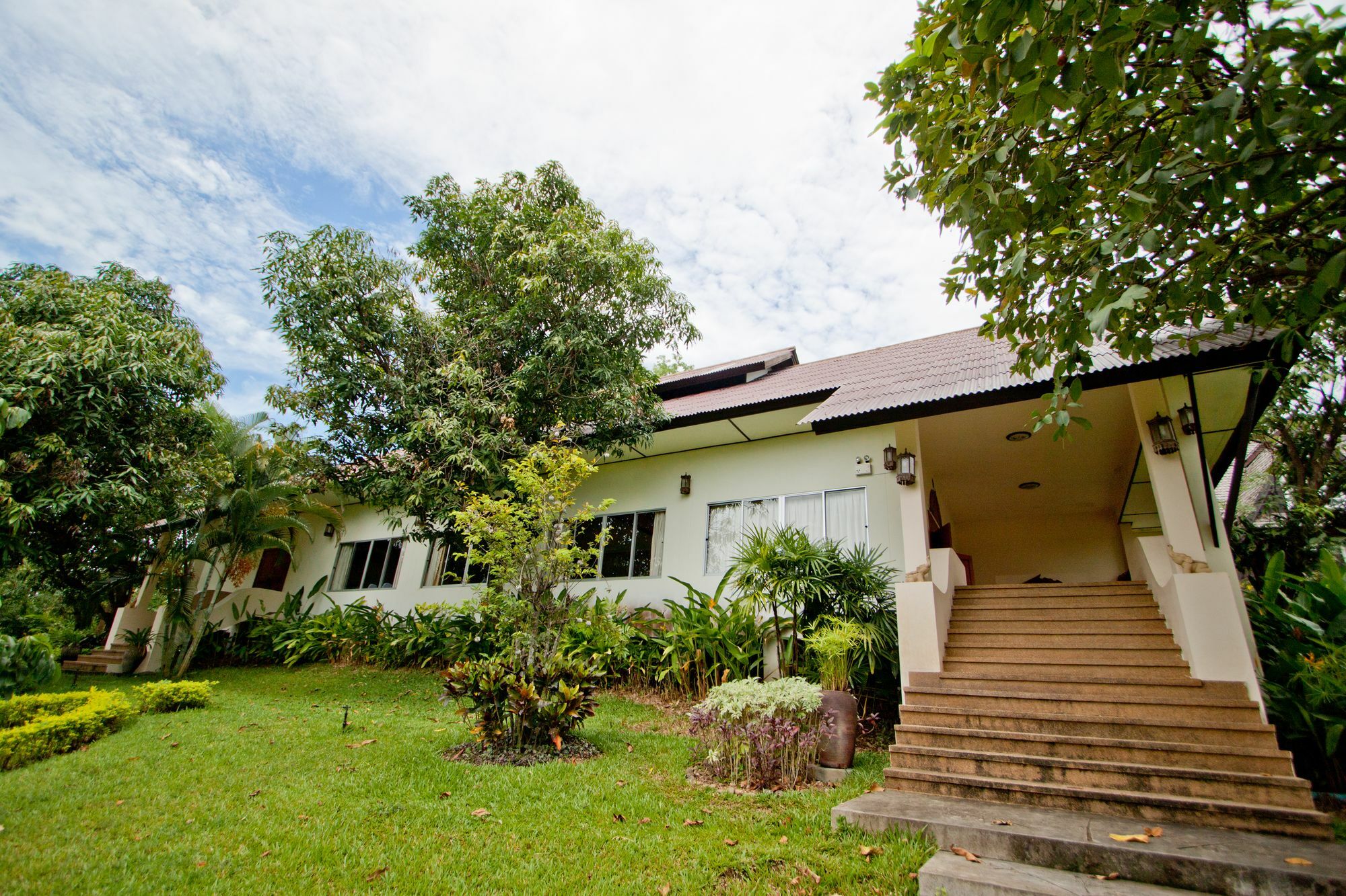 Touch Star Resort - Doi Inthanon Chom Thong Exterior photo
